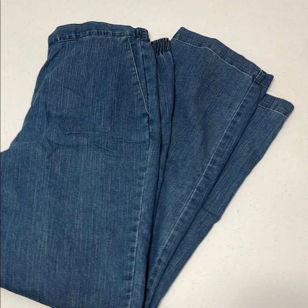 Women's Blue Jeans pull on - Picture 6 of 6